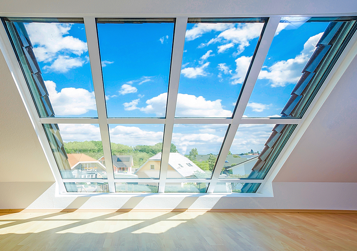 Dachfenster einbauen Havel – Lichtdurchflutete Räume schaffen Dachfenster mit Panoramaausblick in Havel eingebaut